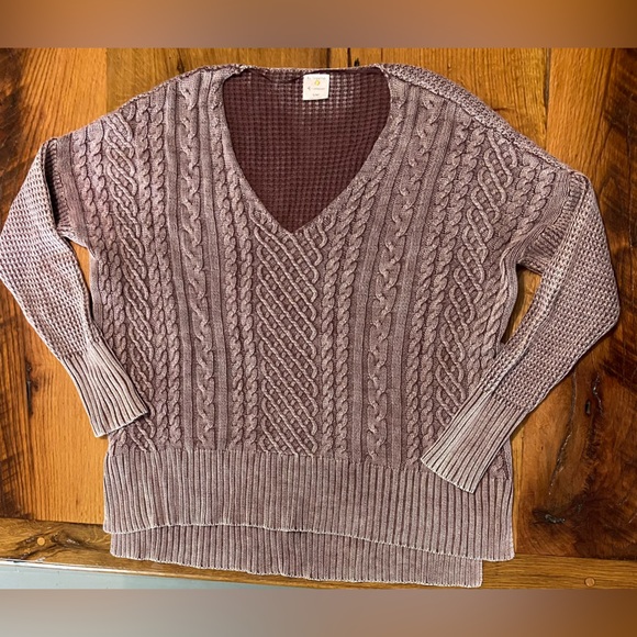 By Together Vici 100% Cotton  V-Neck Washed Burgundy Sweater, Side Slits, Sz S/M - Picture 1 of 8